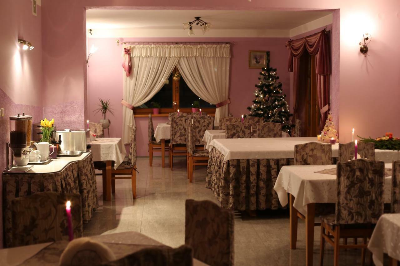 Malgosia - 10 Minut Na Piechote Do Stoku Narciarskiego I Basenow Termalnych Bania Białka Esterno foto